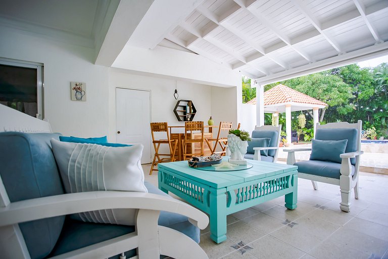 Villa impecable con piscina privada en Juan Dolio