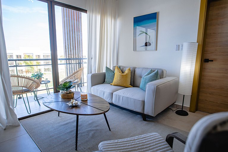 Apartamento frente a la piscina dos habitaciones
