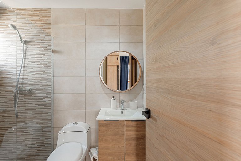 Apartamento de dos Habitaciones piscina y gimnasio