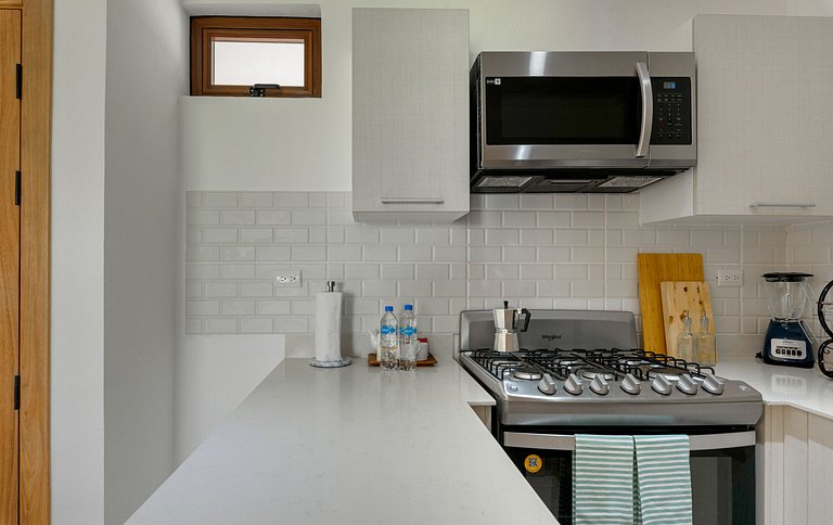 Apartamento con piscina, gimnasio y acceso a playa