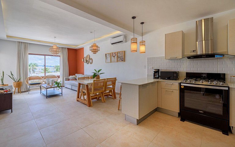 Apartamento con piscina, gym y playa a 7 minutos