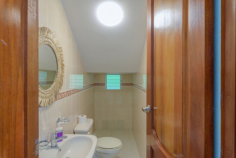 Villa con piscina y vista al campo de golf