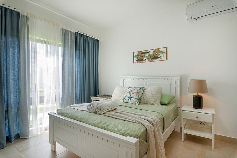 Apartamento con Acceso a la Playa y Piscina