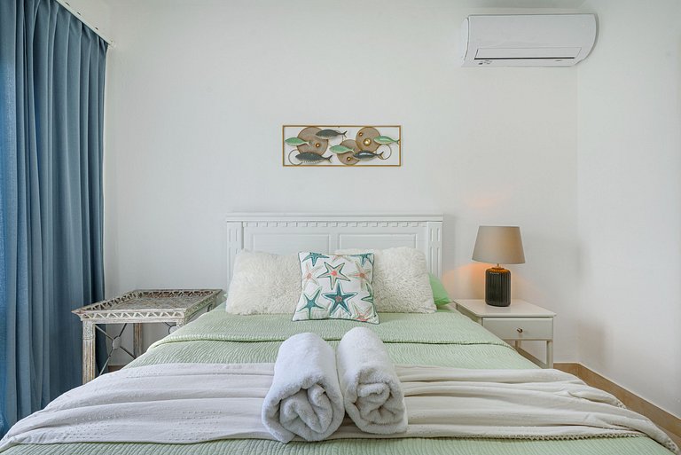 Apartamento con Acceso a la Playa y Piscina