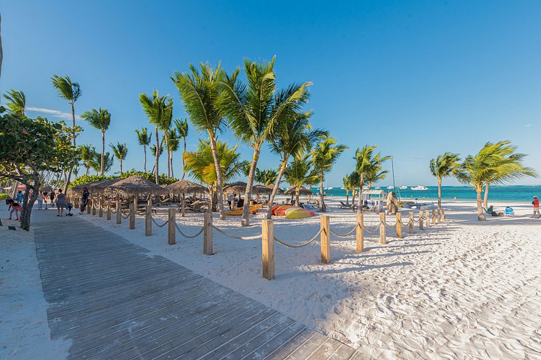Dos habitaciones, piscina, gym y cerca de la playa