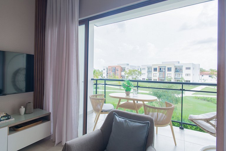 Moderno apartamento con piscina y playa cerca
