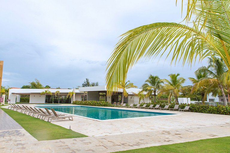 Lujo con vista a la piscina, cerca de la playa