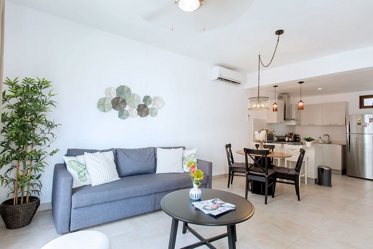 Acogedor 1 habitación con piscina playa cerca