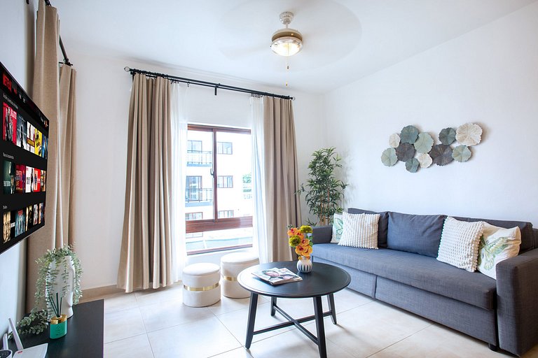 Acogedor 1 habitación con piscina playa cerca