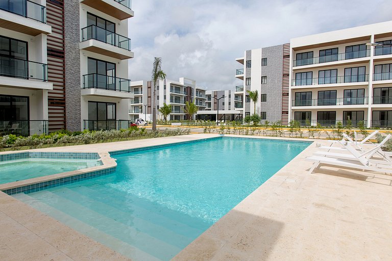 1 habitación, estilo lujoso y vista a la piscina