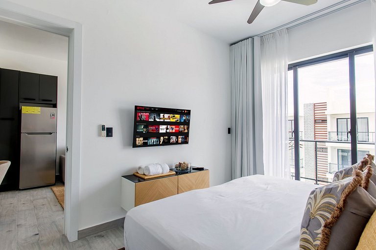 1 habitación, estilo lujoso y vista a la piscina