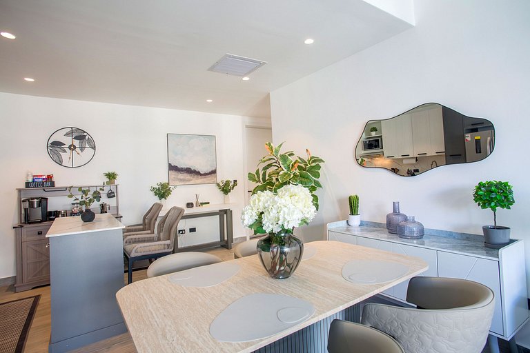 2 habitaciones, lujo, vista a la piscina, gimnasio