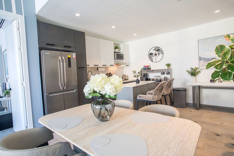 2 habitaciones, lujo, vista a la piscina, gimnasio