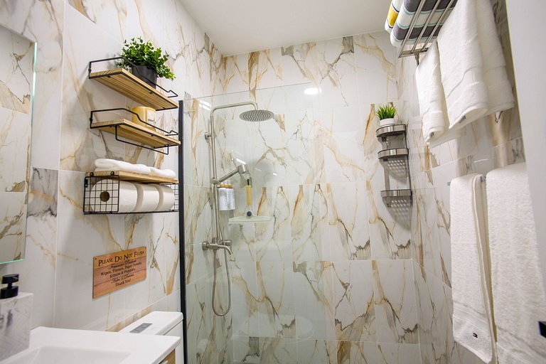 2 habitaciones, lujo, vista a la piscina, gimnasio