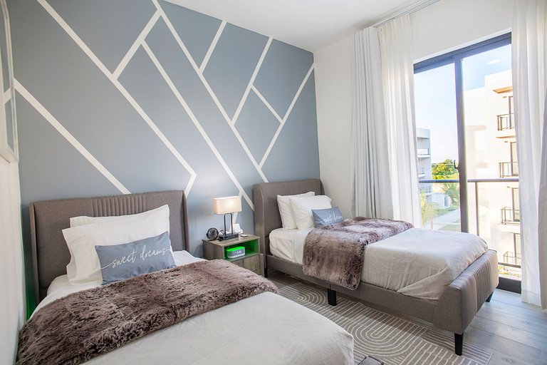 2 habitaciones, lujo, vista a la piscina, gimnasio