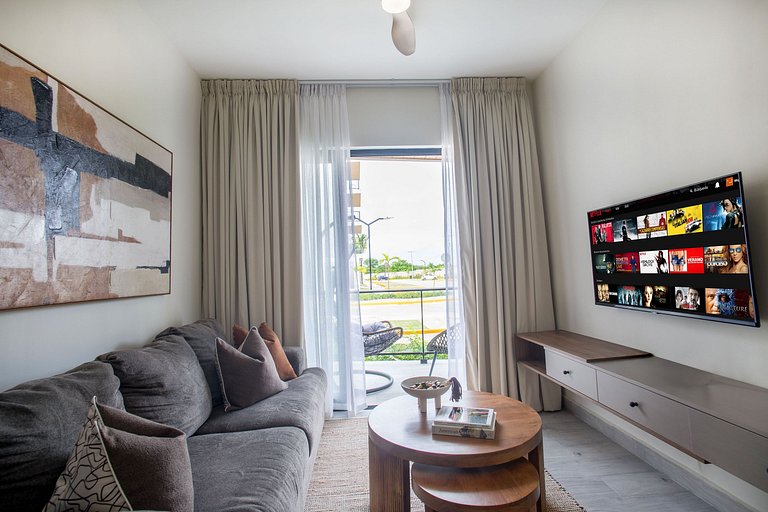 1BR Vistacana Primer piso Piscina, golf y gimnasio