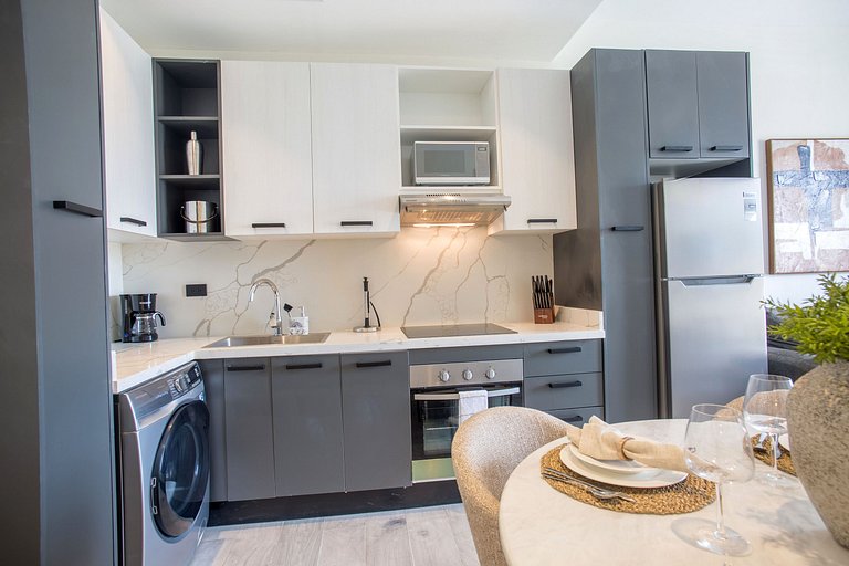 1BR Vistacana Primer piso Piscina, golf y gimnasio