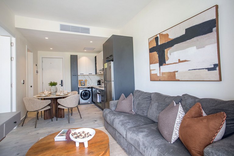 1BR Vistacana Primer piso Piscina, golf y gimnasio