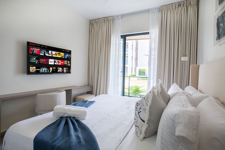 1BR Vistacana Primer piso Piscina, golf y gimnasio