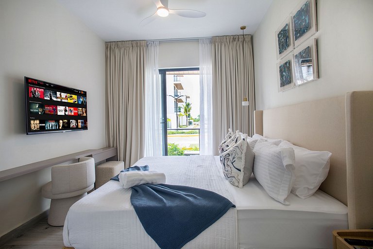 1BR Vistacana Primer piso Piscina, golf y gimnasio