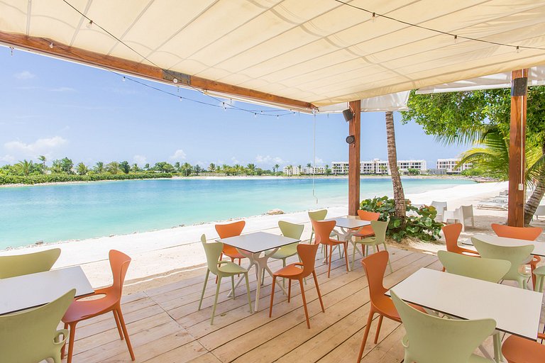 1BR Vistacana Primer piso Piscina, golf y gimnasio