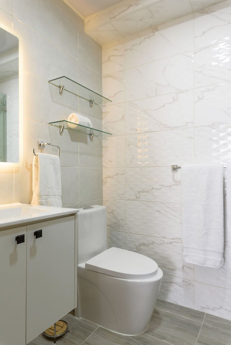 Lujo y Exclusividad 2BR Torre Piscina y Gimnasio