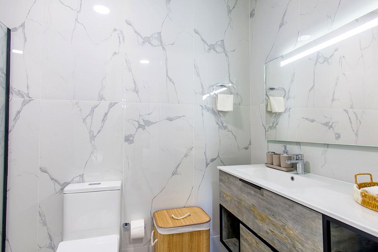 Moderno 1BR Piscina, Gimnasio y Cerca de Downtown