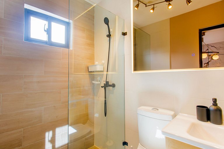 Moderno 2 habitaciones con piscina y elevador