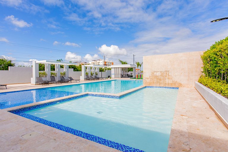 Moderno 2 habitaciones con piscina y elevador