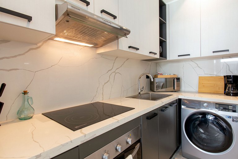 1 habitación, piscina, gimnasio y playa artificial