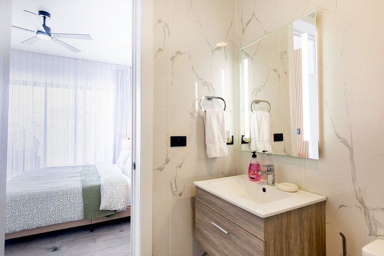 1 dormitorio piscina, gimnasio y playa artificial