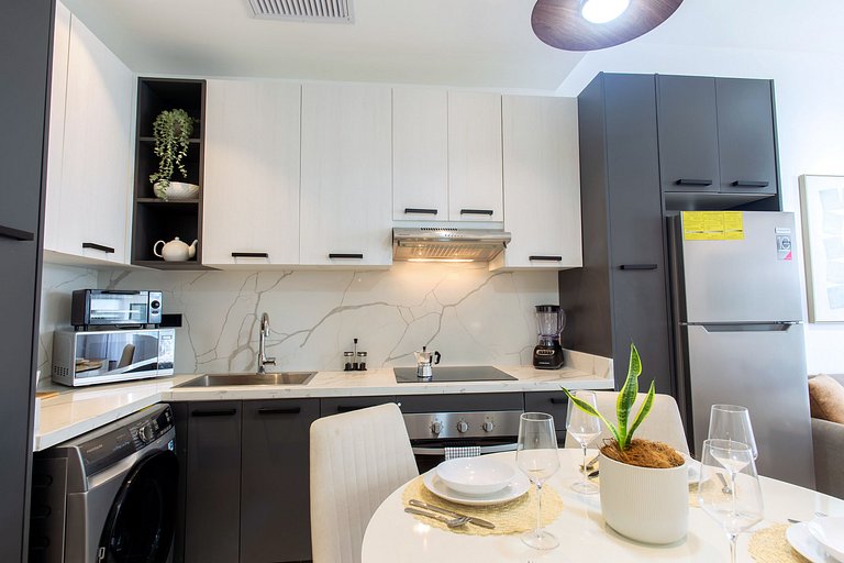 1BR, exclusivo, piscinas, gym y playa artificial