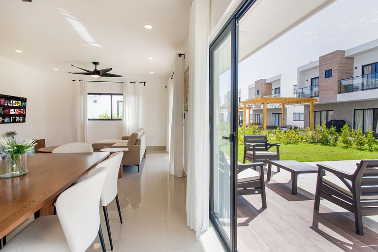 Villa de tres habitaciones con piscina privada