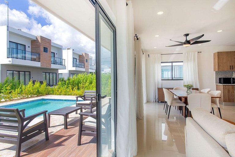 Villa de tres habitaciones con piscina privada