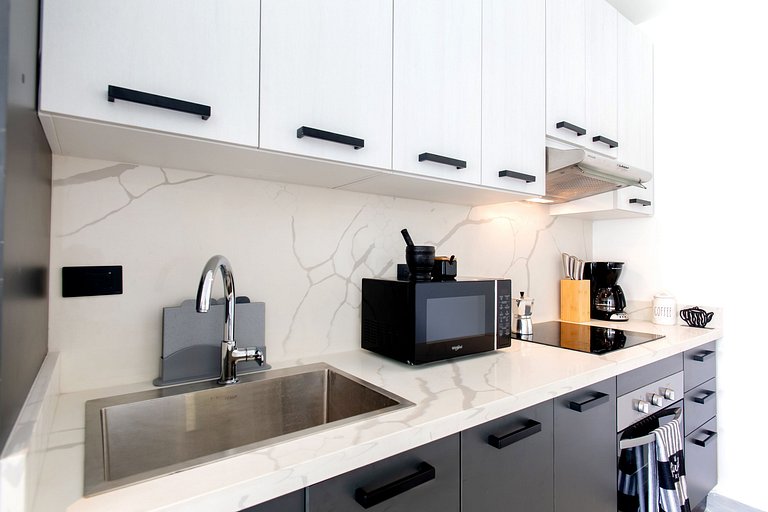 2 habitaciones primer piso, piscina y gimnasio