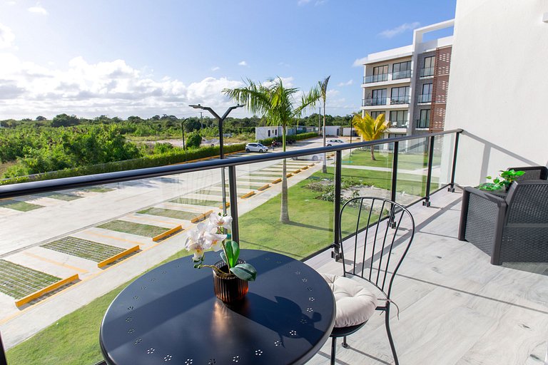 1 habitación, playa artificial, piscina y gimnasio