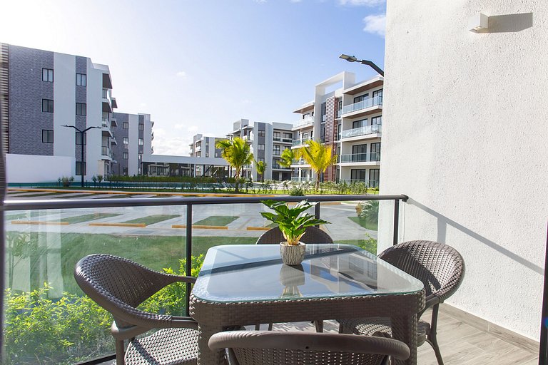 1BR primer nivel, piscina, gym y playa artificial