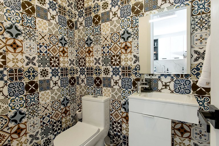 1BR primer nivel, piscina, gym y playa artificial