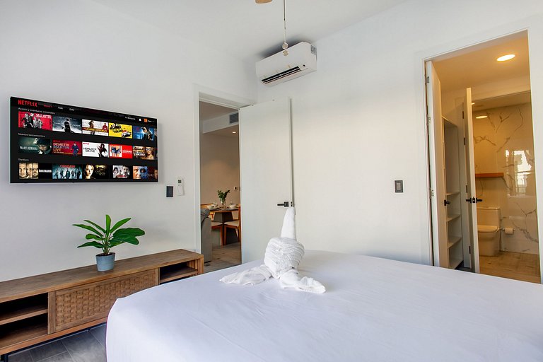 Vista a la Piscina, Gimnasio y Playa Artificial