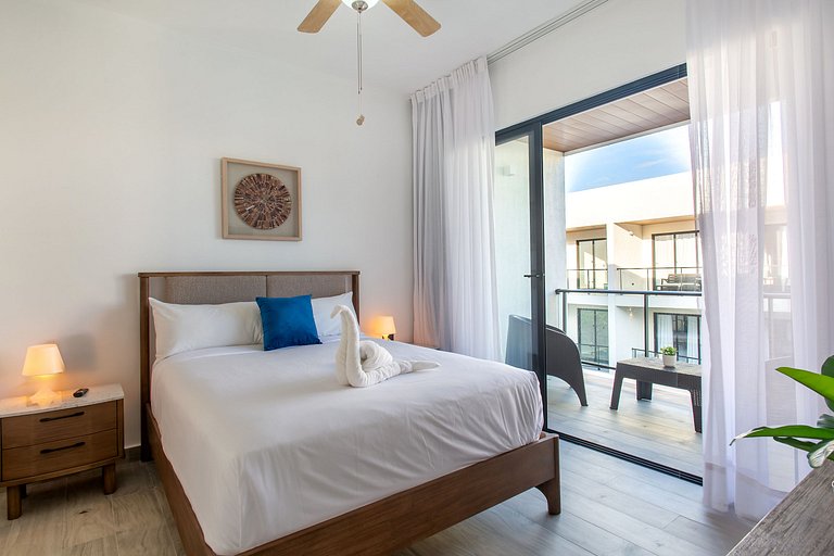 Vista a la Piscina, Gimnasio y Playa Artificial