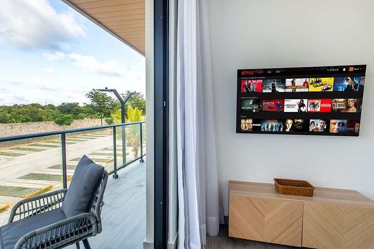 1BR, playa artificial, piscinas, gym, ubicación