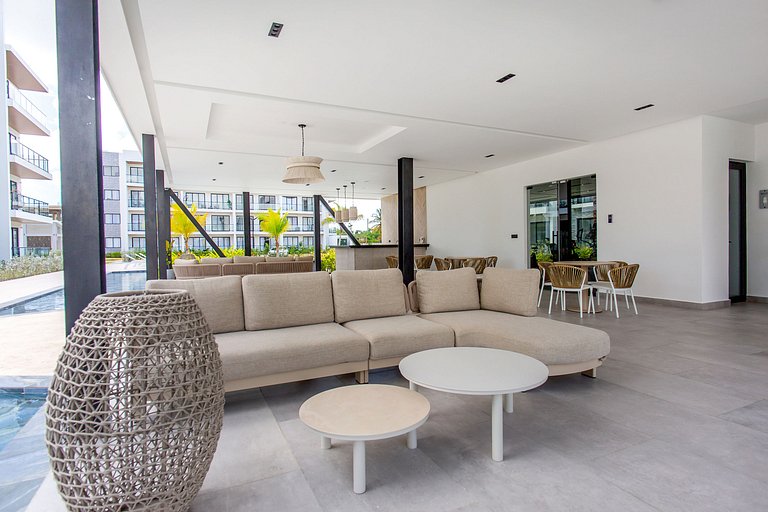 1BR, playa artificial, piscinas, gym, ubicación