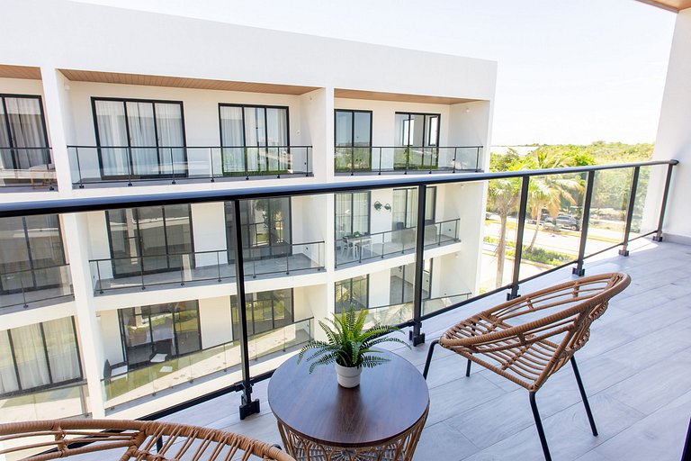 1BR moderno, piscinas, gimnasio y playa artificial