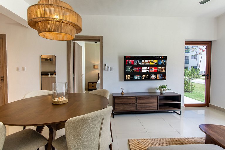 Primer Piso, 4 piscinas, playa cerca y gimnasio