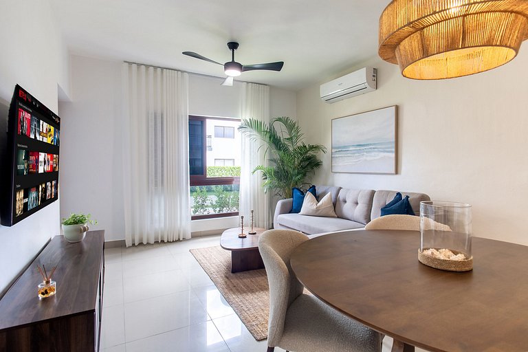 Primer Piso, 4 piscinas, playa cerca y gimnasio