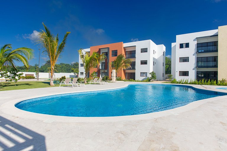 Primer Piso, 4 piscinas, playa cerca y gimnasio