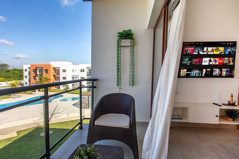2 habitaciones, Piscina, gym, playa a 7 minutos