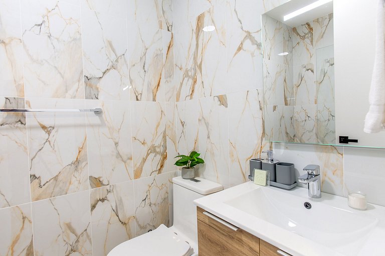 2 habitaciones, piscinas, jacuzzi, gimnasio
