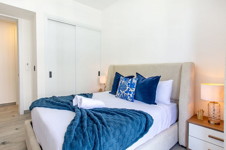 2 habitaciones, piscinas, jacuzzi, gimnasio