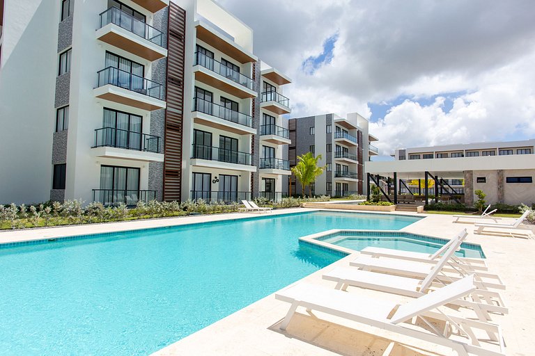 2 habitaciones, piscinas, jacuzzi, gimnasio
